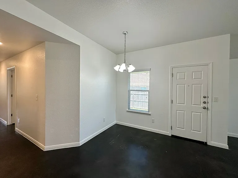 4507 Skyflower Ln — Photo 41