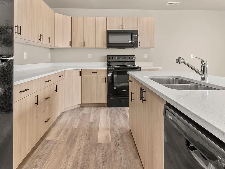 3573 Colt Cir — Photo 14