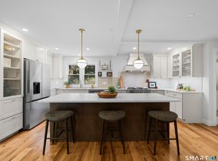 57 Walnut St, Ivoryton, CT 06442