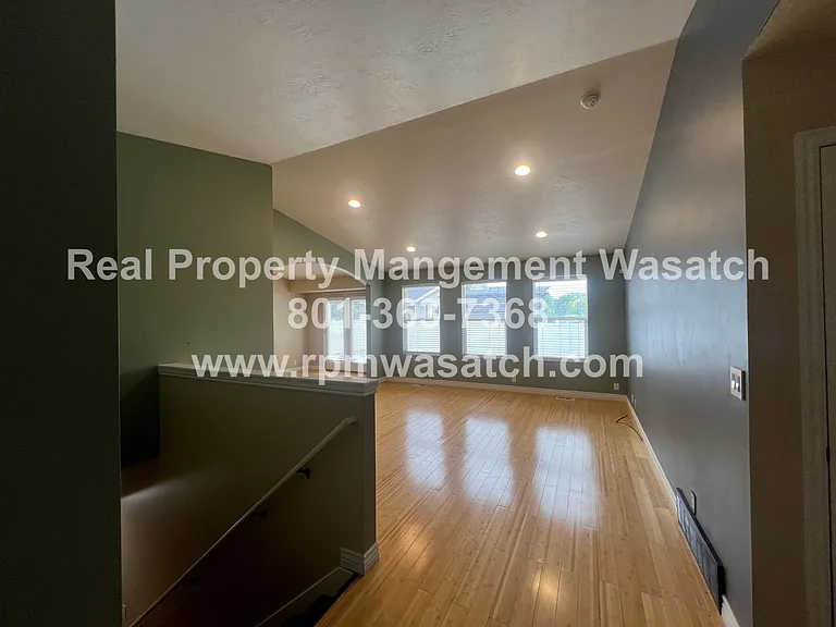 7455 S 4950 W — Photo 5