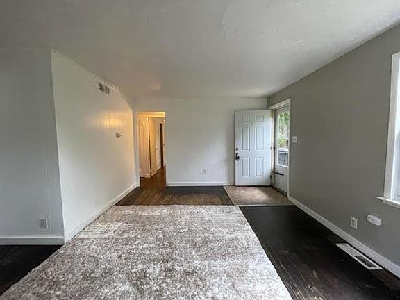 2nd image of 1612 N Adams St
