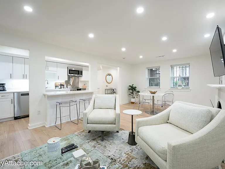 1334 Corcoran St NW #B — Photo 1