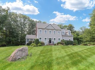 15 William Thorpe Cir, North Attleboro, MA 02760