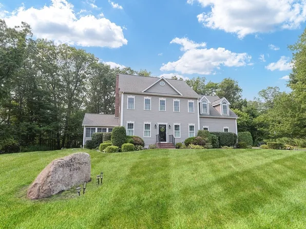 15 William Thorpe Cir, North Attleboro, MA 02760