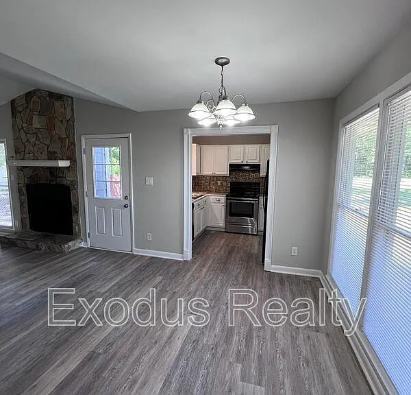 157 Maranatha Cir — Photo 6
