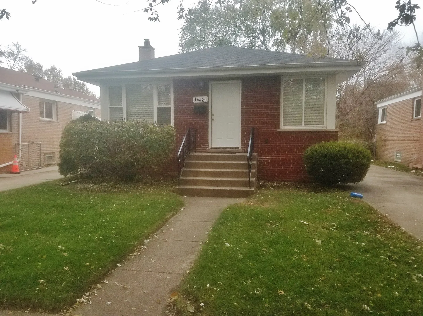 14421 Woodlawn Ave photo 1
