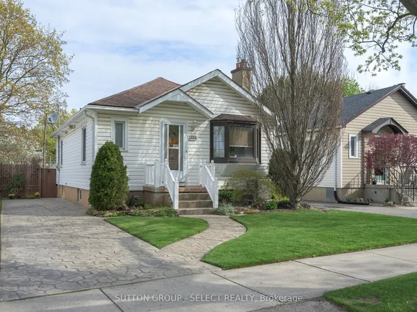 1316 Langmuir Ave, London, ON N5W 2G6