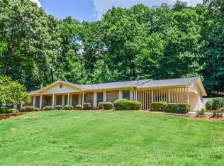 1512 Robinhood Trl, Gainesville, GA 30501