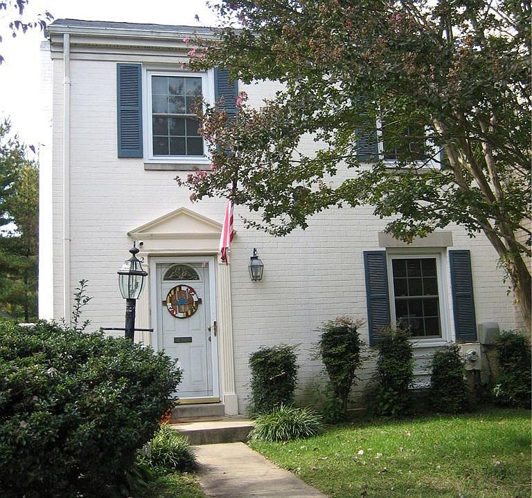 2nd image of 2 Landsend Dr