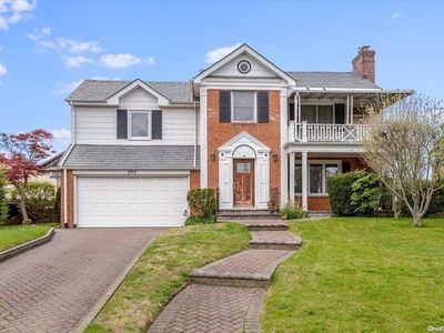 255 E Olive Street, Long Beach, NY, 11561