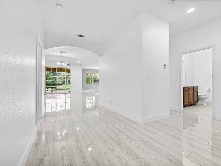 6752 Osage Cir — Photo 16