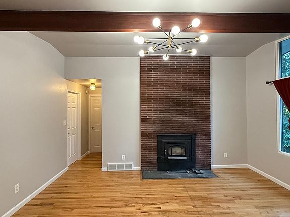 4th image of 4017 151st Ave SE