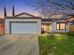 1809 E Avenue R6, Palmdale, CA 93550