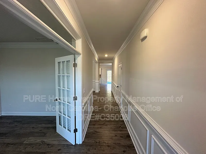 5 bed, 4.0 bath, 3570 sqft, $3,095 — Photo 4