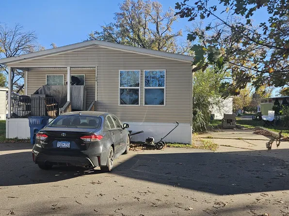 34 Joymar Dr, Saint Cloud, MN 56301