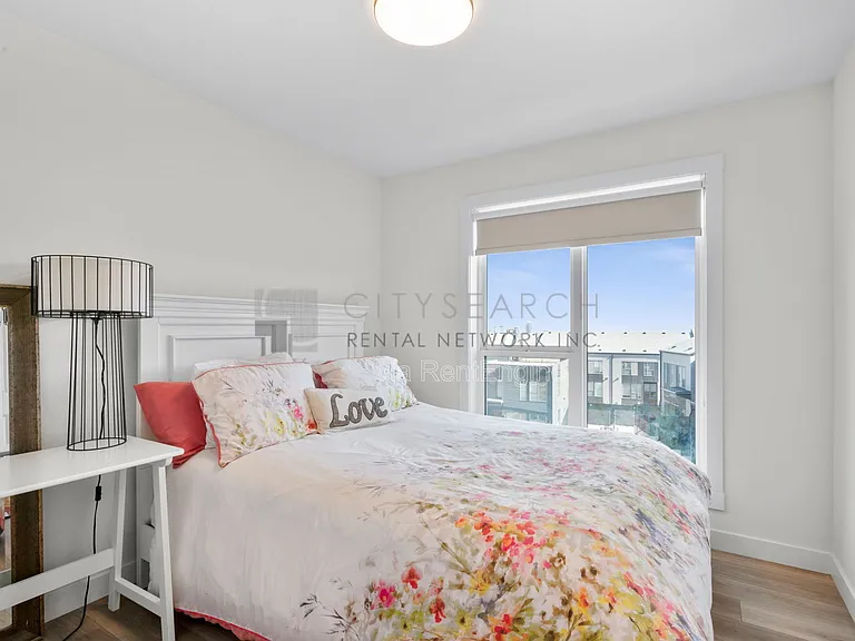 244 Sovereign Cres SW #1 — Photo 25