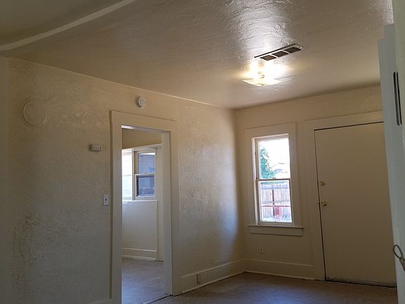 4th image of 4630 E Iowa Ave