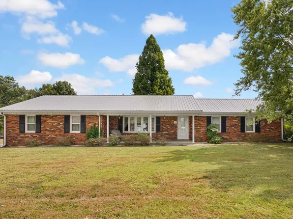 19 Russell St, Clay, KY 42404