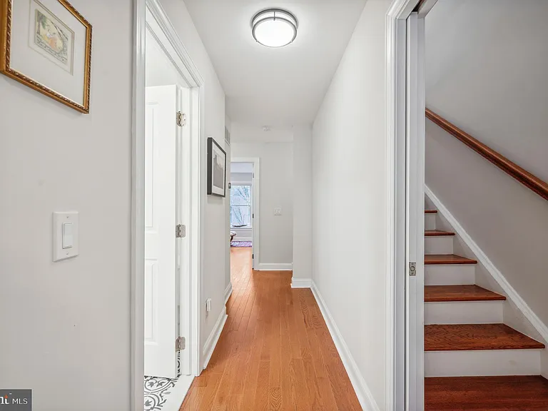 1802 Christian St — Photo 18