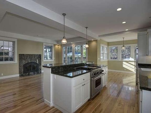 Kitchen, Family Room and Eat In Kitchen