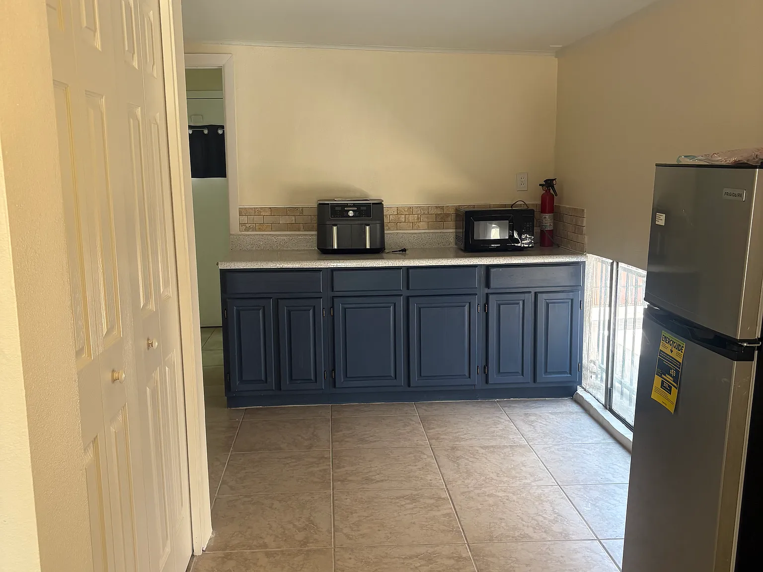 1 bed, 500 sqft, $1,100 — Photo 4