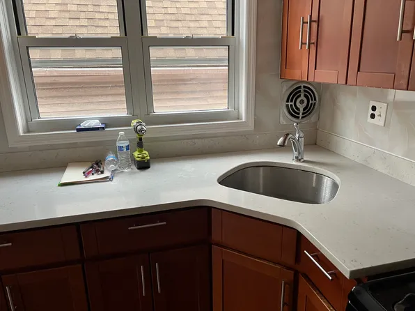10140 104th Street # Fl 3rd, Jamaica, NY 11416