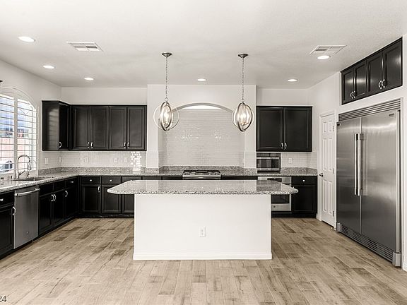 3rd image of 6017 Rockway Glen Ave