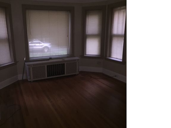3rd image of 9039 S Muskegon Ave #1