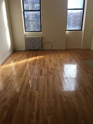 Rented by David Francis New York LLC | media 10