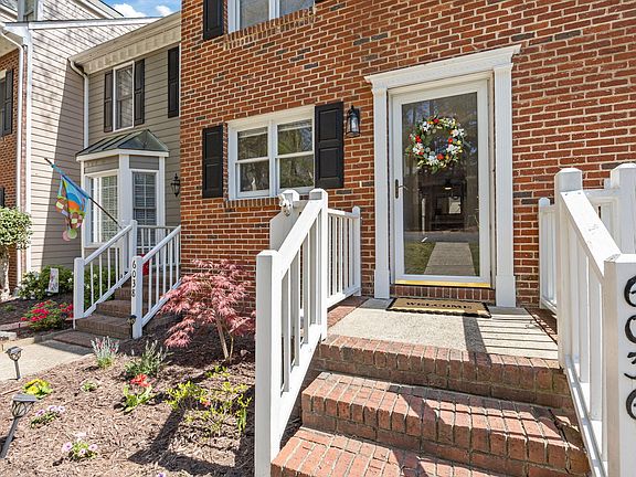 2nd image of 6036 Epping Forest Dr