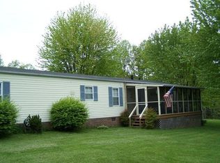 19 Cady Kim Ln, Hillsville, VA 24343