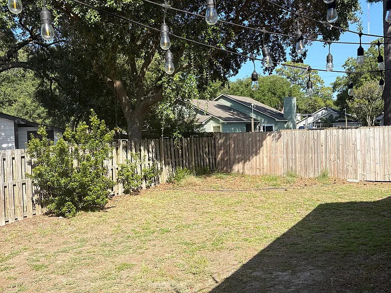 1250 Llewellyn Rd — Photo 12