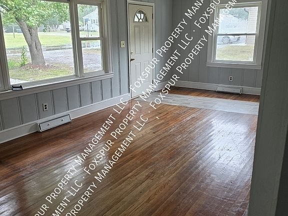 4th image of 202 S Ayersville Rd