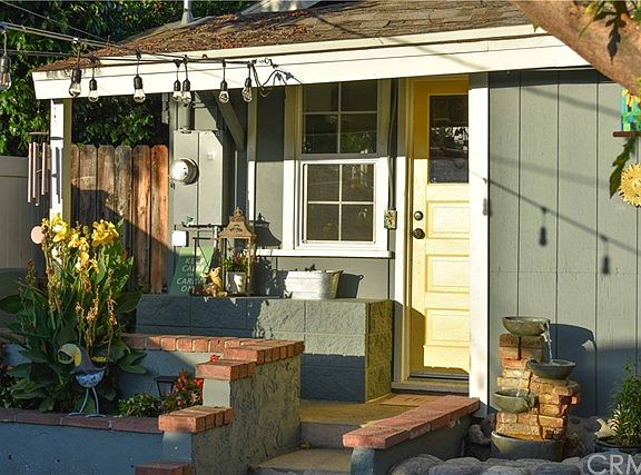 3rd image of 323 S Vista Bonita Ave