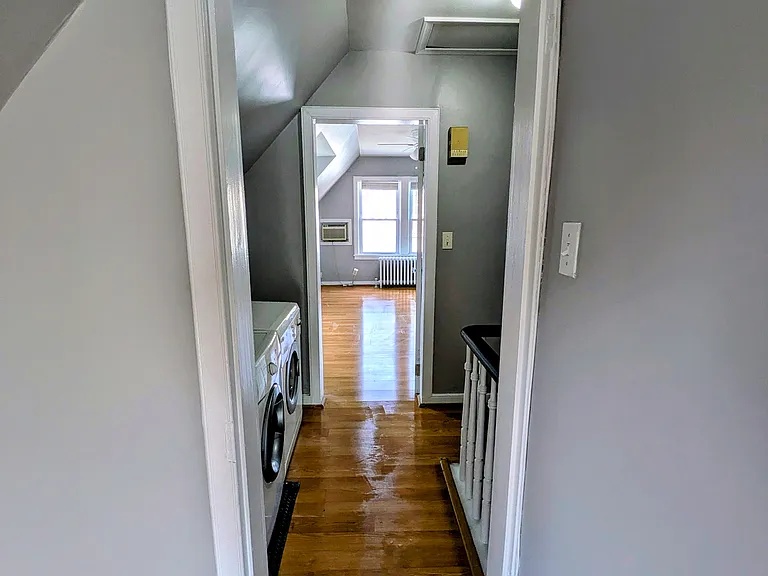 1 Newburg Ave #300 — Photo 7