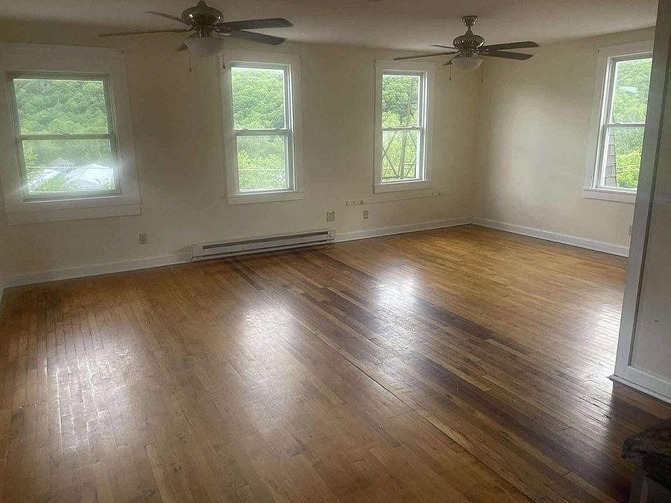 Livingroom/dining area