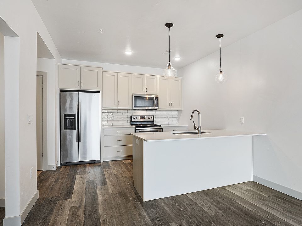 1st image of 102 N Broadway APT 209