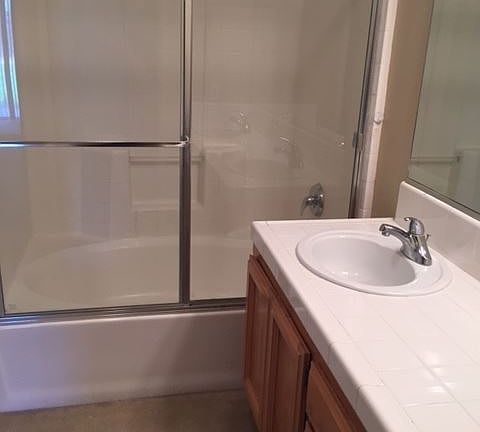 5th image of 748 Champagne Ct