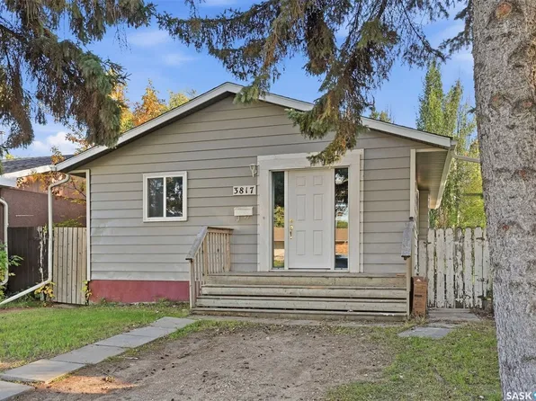 3817 Diefenbaker Drive, Saskatoon, SK S7L 5C6