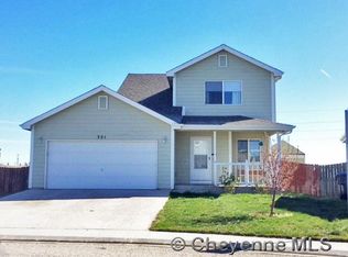 321 Medicine Bow Ave, Cheyenne, WY 82007