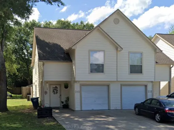 213 Foster St, Tomball, TX 77375