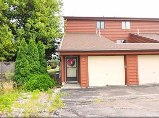 2206 Meadowbrook Ct UNIT C, Oshkosh, WI 54904
