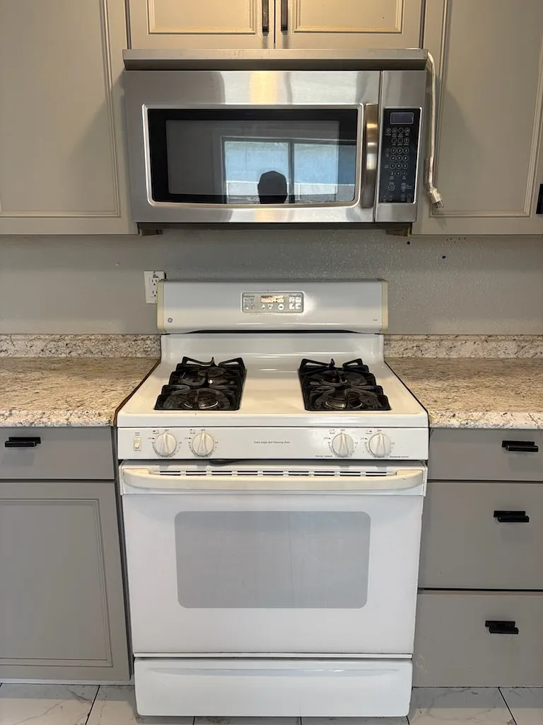 5 bed, 1236 sqft, $3,100 — Photo 1