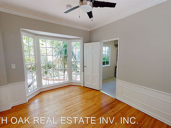 5th image of 108 1/2 N Sweetzer Ave #11465913