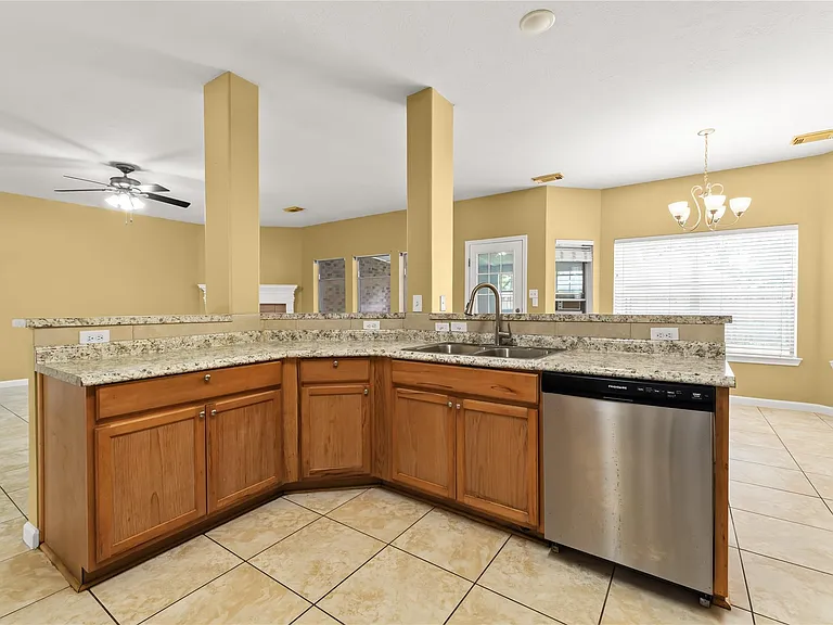 4111 Surreydon Dr — Photo 16