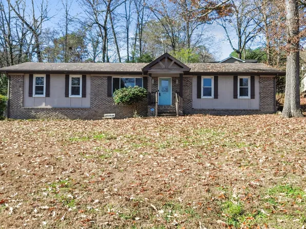 8900 Wellthor Cir, Soddy Daisy, TN 37379