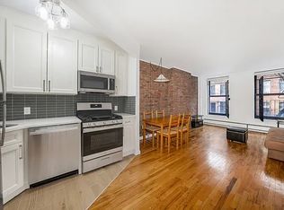446 W 47th St #2N, New York, NY 10036