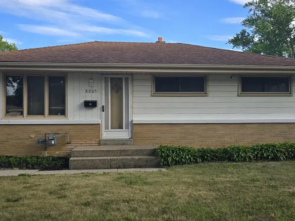 8805 W Bender AVENUE, Milwaukee, WI 53225
