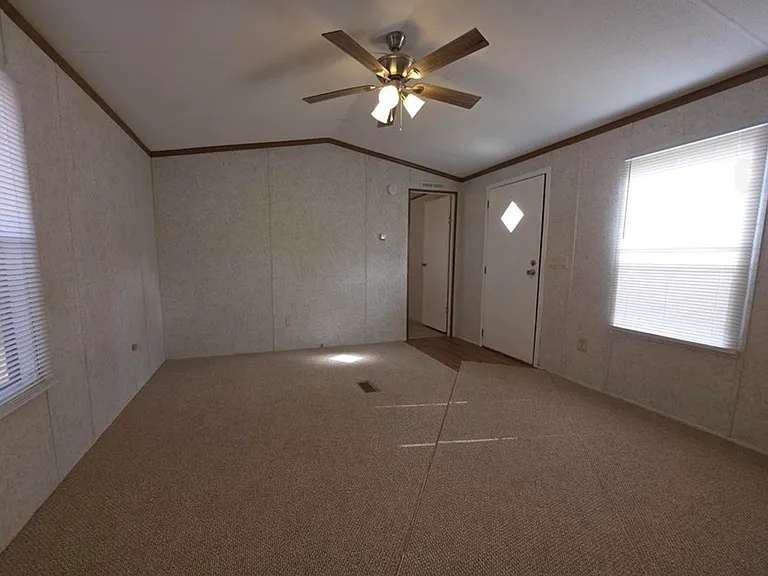 412 Oak Ridge Dr — Photo 7