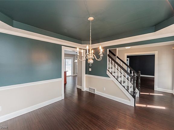 4th image of 1345 Cedar Creek Ct